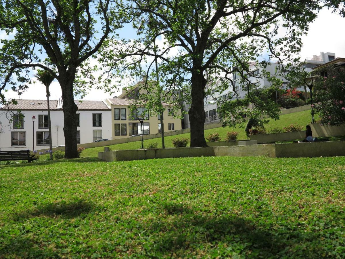 Center City Garden Apartment Ponta Delgada  Bagian luar foto